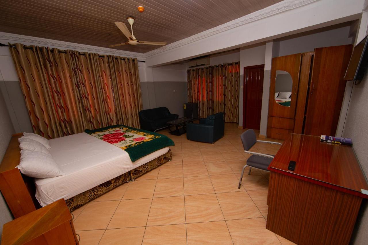 Pemicsa Hotel Accra Spintex Exterior foto